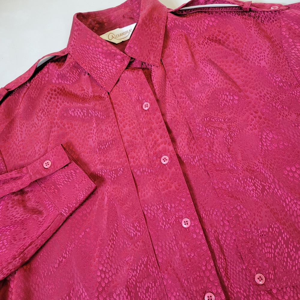 Vtg Alexandria Womens Burgandy Snake Print Button‎ Up Long Sleeve Shirt Size 8